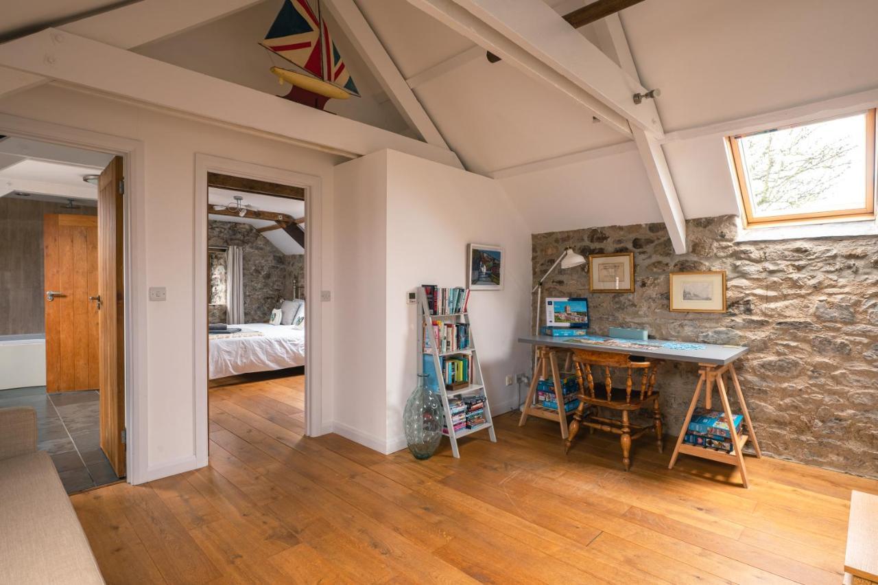 Stunning Converted Granary In Heart Of St Davids エクステリア 写真